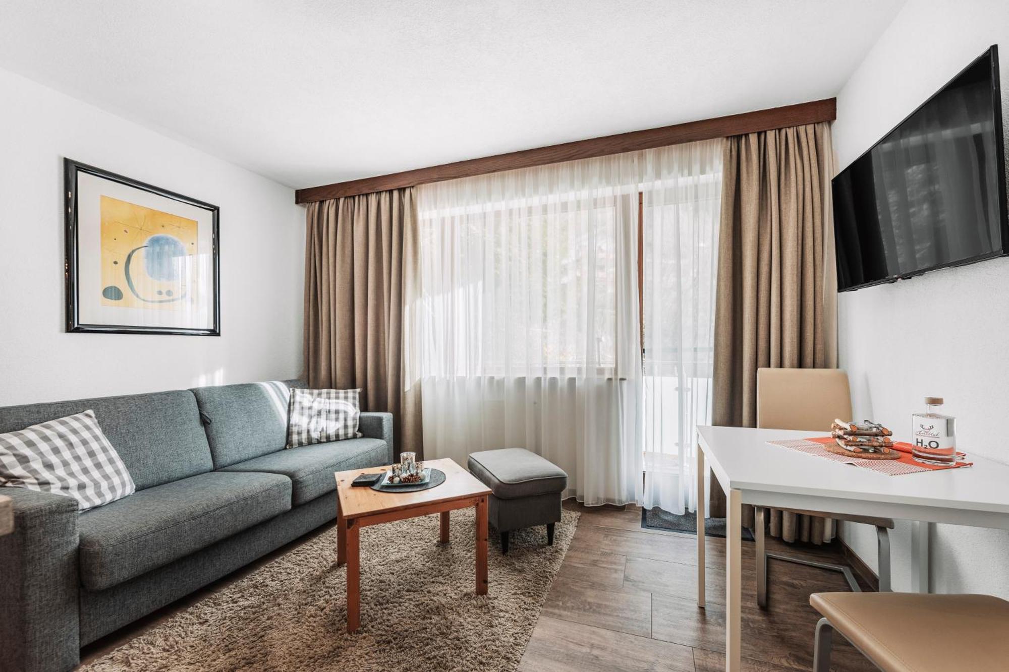 Herzblut Wohlfuehl Appartements Оец Екстериор снимка