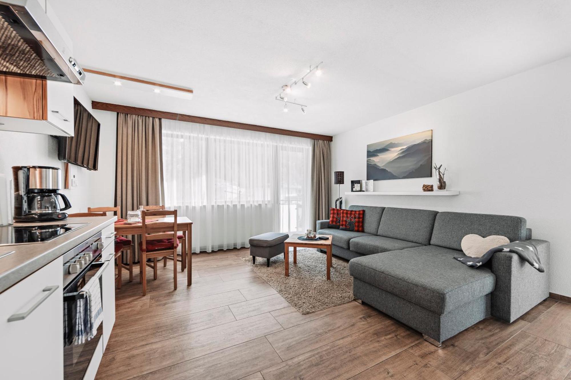 Herzblut Wohlfuehl Appartements Оец Екстериор снимка
