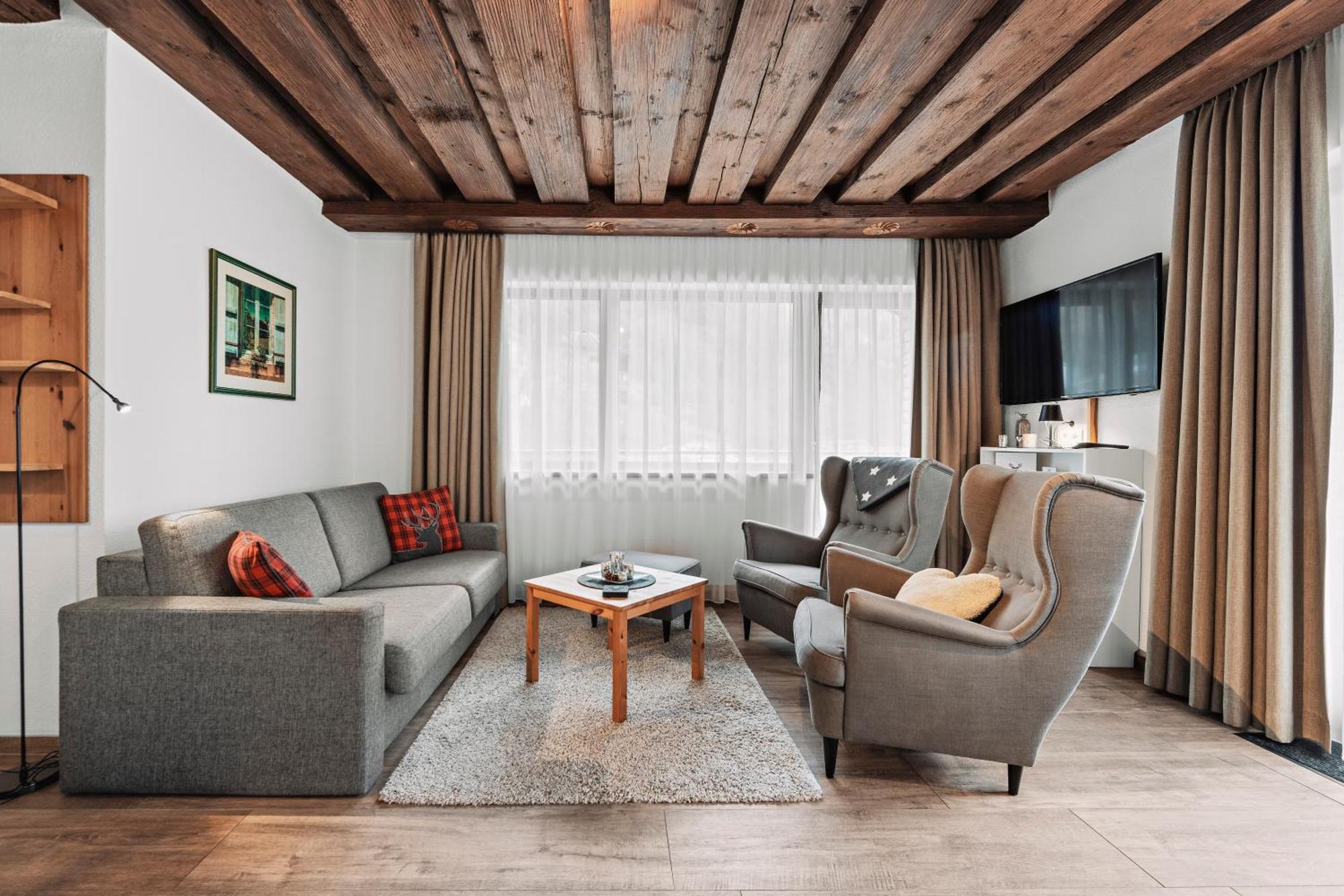 Herzblut Wohlfuehl Appartements Оец Екстериор снимка